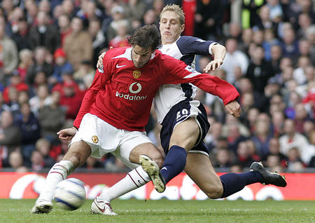 曼联签姆贝 曼联签姆贝